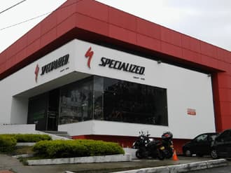 Specialized Concept Store Pereira